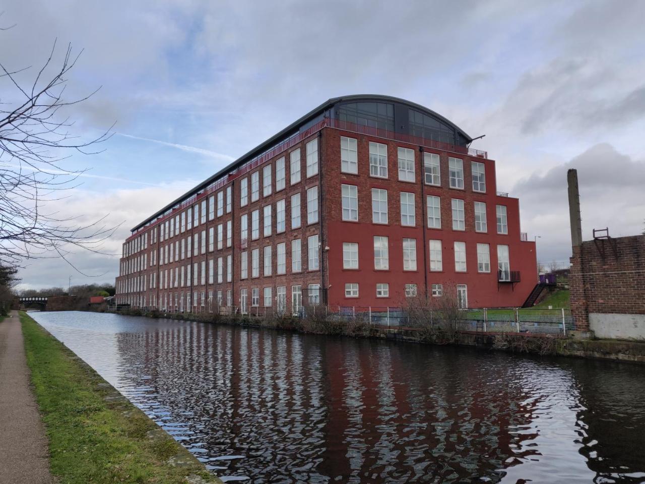 Canal Side Apartment By Serviced Living Liverpool Bagian luar foto