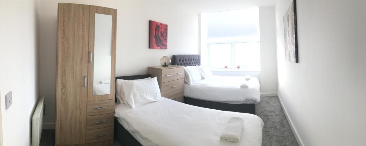 Canal Side Apartment By Serviced Living Liverpool Bagian luar foto